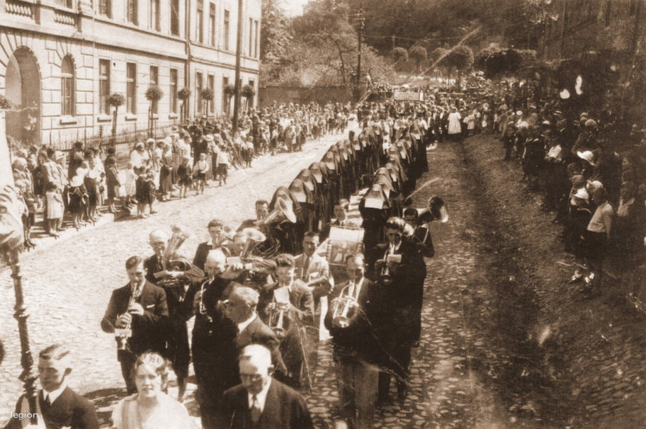 Niepodleglosci_7_473998_Fotopolska-Eu.jpg