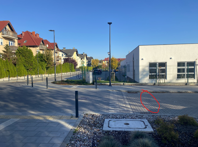 Załącznik_nr_9_Nowy_budynek_szkoły_Ul._Orfeusza_drugie_przejście_-_brak_znaków_poziomych_Szkoła_i_znaków_pionowych_1_.png