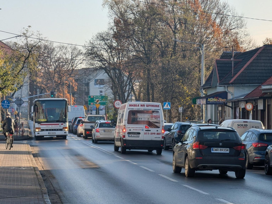 xga-sa-swiatla-armegedon-na-skrzyzowaniu-trwa-1732702209.jpg
